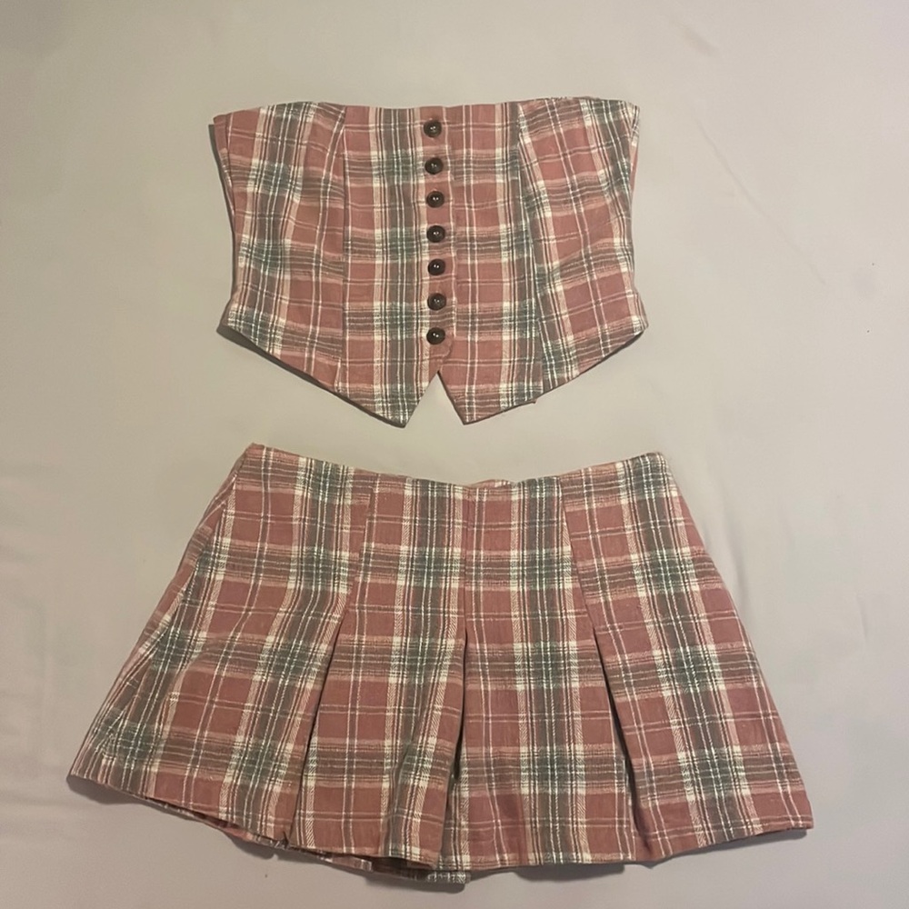 Fashion Nova two piece plaid set with strapless button up top and skirt.